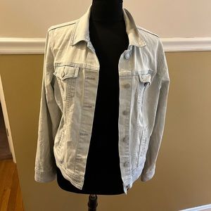Old Navy light wash blue jean jacket size large